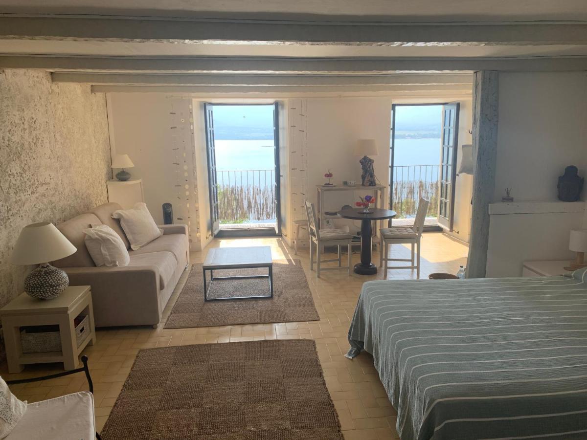 Studio Castille Calvi  Luaran gambar